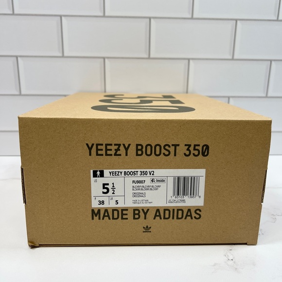 NEW Adidas Yeezy Boost 350s 350 V2 Black REFLECTIVE - Picture 9 of 9
